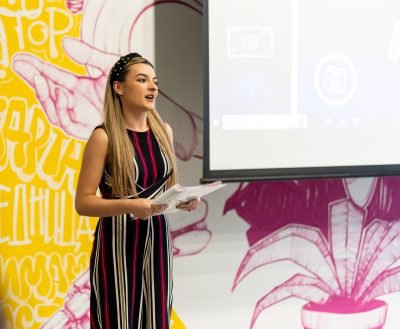 Read more about the article Запознајте ги нашите предавачи – Мартина Николоска